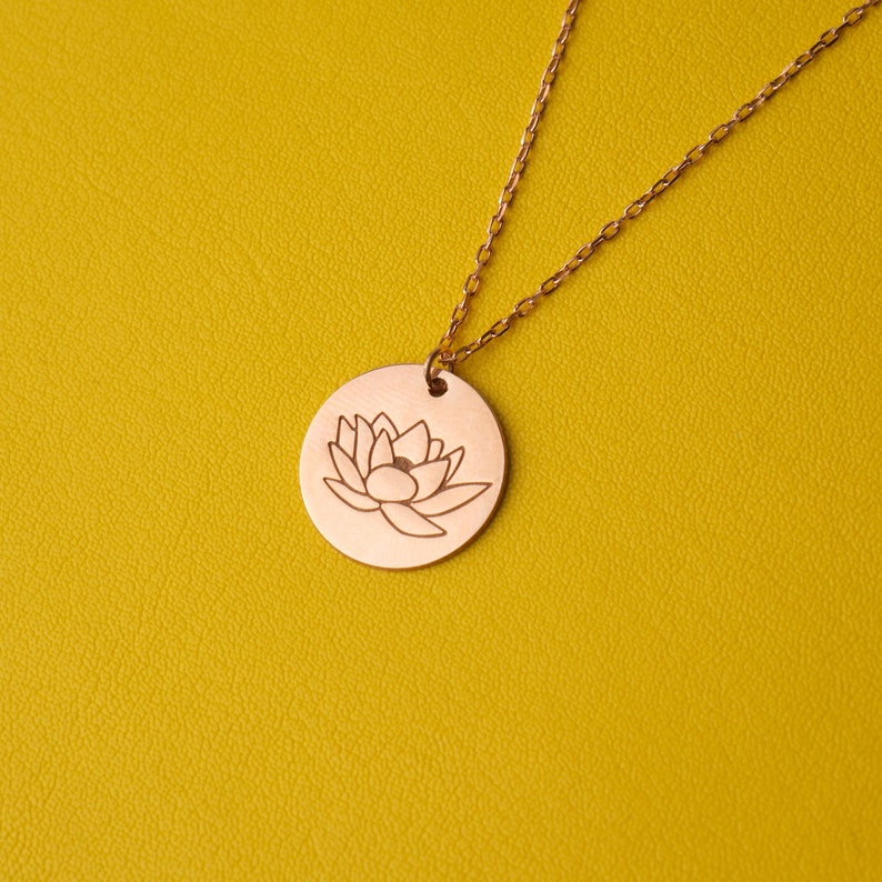 14K Gold Lotus Necklace, Lotus Flower Pendant, Floral Disc Necklace ...