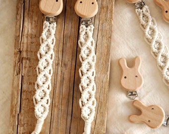 Attache sucette lapin en macrame l Attache tétine bébé l Cadeau Baby Shower