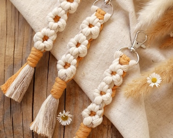 Porte clé marguerite macrame l porte clé boho fleur