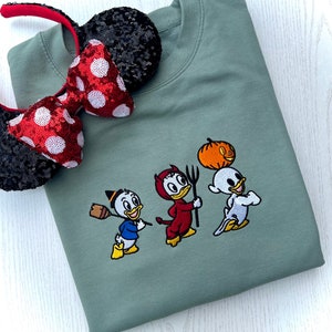 3 ducks trick or treat Embroidered Unisex top T-shirt Sweatshirt Hoodie
