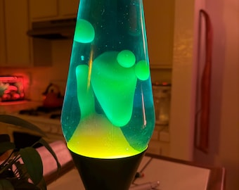 Vintage Starlite Lava Lamp – Blue Liquid Green Lava Black Base – Retro Space Age Motion Lamp