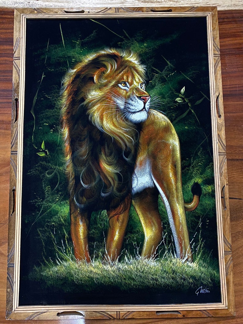 Handmålad sammet Standing Lion
