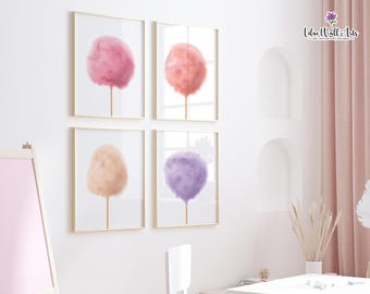 Puede incluir: Cuatro impresiones artísticas enmarcadas con algodón de azúcar en acuarela en rosa, coral, melocotón y morado. Cada impresión tiene un marco dorado y un fondo blanco. Las impresiones se exhiben en una pared blanca.