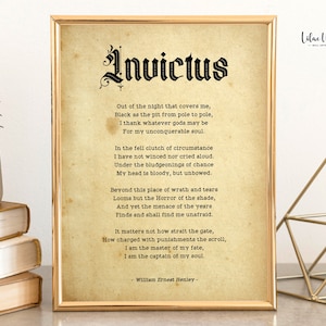 Wydruk poezji Invictus, Sztuka ścienna dla studentów, Wydruk wiersza, Inspirujące prezenty, Sztuka strony książki, Cytat literacki, Cytat biurowy, Klasyczne cytaty