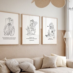 Puede incluir: Tres dibujos en blanco y negro de mujeres leyendo libros. La primera imagen muestra a una mujer leyendo un libro con el texto "Su alma pertenece a las palabras y los libros. Cada vez que lee, está en casa." La segunda imagen muestra a una mujer leyendo un libro con el texto "La literatura es la forma más agradable de ignorar la vida." La tercera imagen muestra a una mujer leyendo un libro con el texto "La felicidad es una taza caliente de un buen libro."