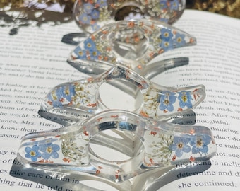 Forget Me Not Resin Book Page Holder: Floral Thumb Spreader