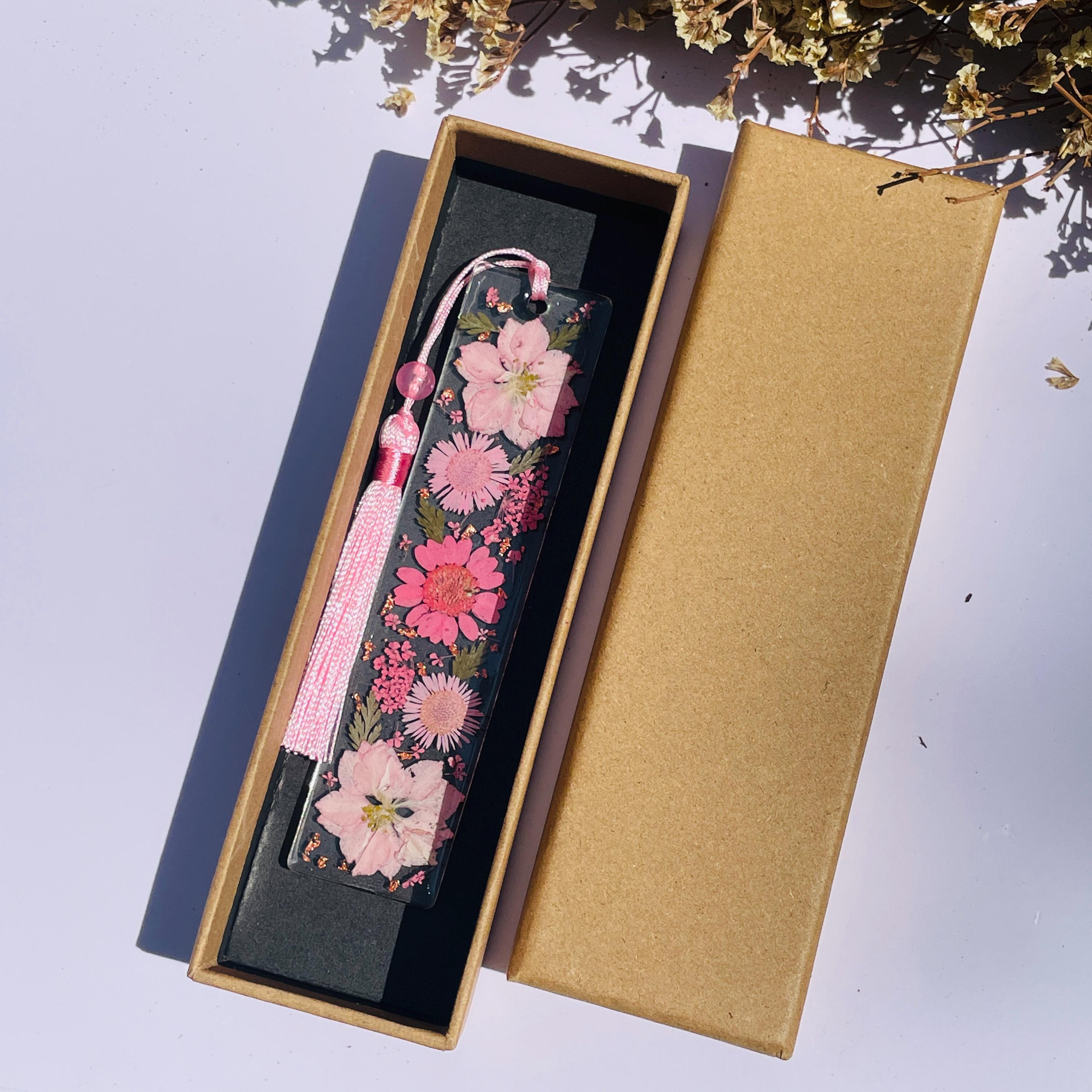 Personalisiertes Blumen-Lesezeichen, gepresstes Blumen-Harz-Lesezeichen, getrocknete Blumen handgemachte Lesezeichen, Buchzubehör, Buchliebhaber Geschenk, Zurück zur Schule