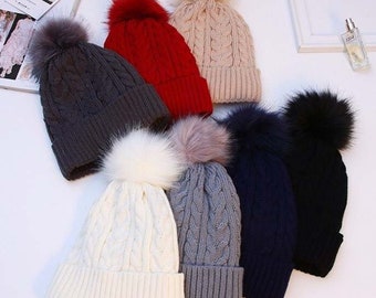 Women's Winter Woolly Hat Cable Knit Bobble Beanie Warm Pom Pom Ladies
