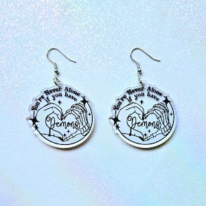 Nunca estás solo SI tienes demonios - pendientes de corazón - lindas y divertidas joyas de acrílico