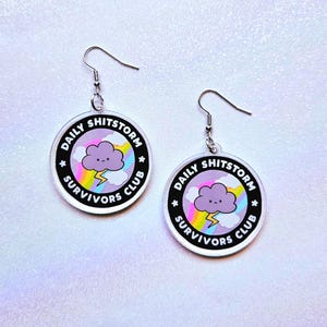 PENDIENTES del Club de Supervivientes de Tormentas de Mierda Diarias, nube de lluvia triste, lindas y divertidas joyas de acrílico