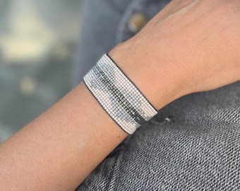 Pulsera de cuentas Miyuki hecha a mano: brazalete de ondas tejidas