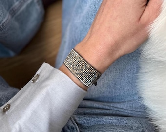 Pulsera de cuentas Miyuki hecha a mano: Motivo étnico, joyería bohemia ajustable