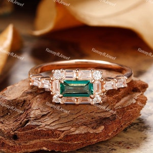 Halo Emerald Silver Ring - Art Deco 0.5CT Rectangle Cut Emerald Ring - May Birthstone Ring - Personalized Gifts - Anniversary Rings