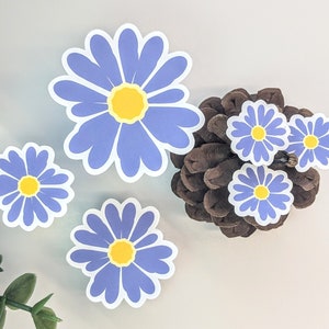 Lot de 6 autocollants en vinyle fleurs violettes de tailles variées | Stickers pour ordinateur portable | Jeu de mini-autocollants floraux 2,0 po. 1,5 po., 1,0 po. et 0,75 po.