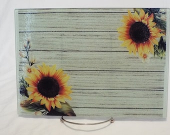 Sunflower cutting board
