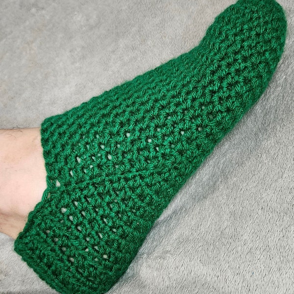 Men’s Crochet Footie PATTERN Size 6-12 | Crochet Socks Pattern