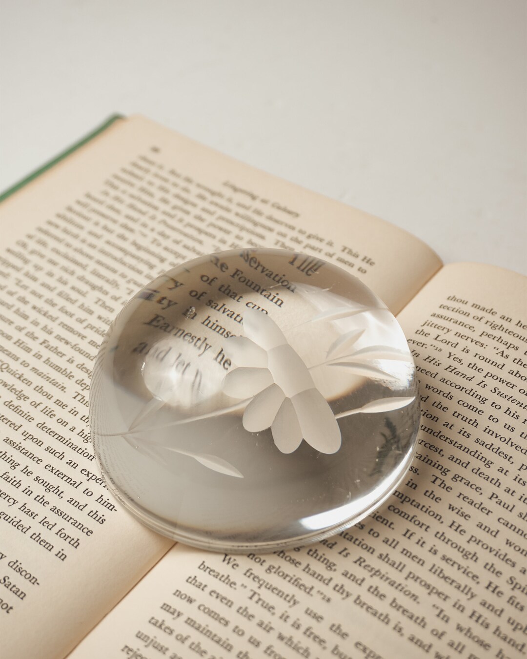 Vintage Crystal Dome Paperweight Reading Glass Paperweight Etsy