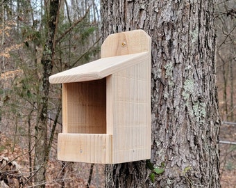 Cedar Nest Box Birdhouse