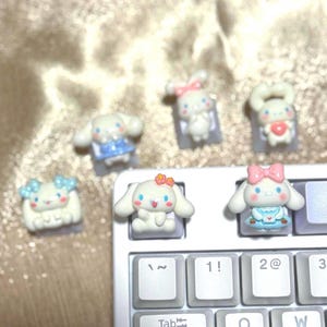 Klawisze z postaciami Kawaii, nakładki na klawisze z cynamonem, nakładki na klawisze ze zwierzętami, urocze nakładki na klawisze - 1 szt.