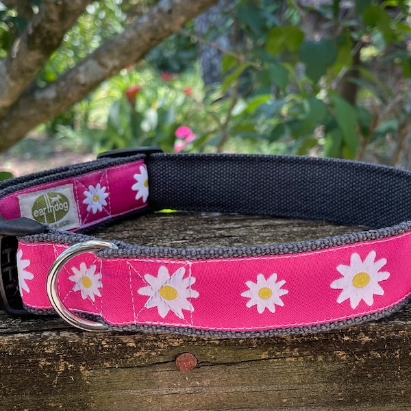 Hemp dog collar adjustable, pink daisy, hypoallergenic, eco-friendly, earth friendly, machine wash, vegan, new female dog gift