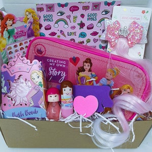 Disney Princess Gift Set | Christmas Beauty Kit | Pamper Hamper | For Her Little Girls Children's Kids | Birthday Party Gifts | Boocgifts