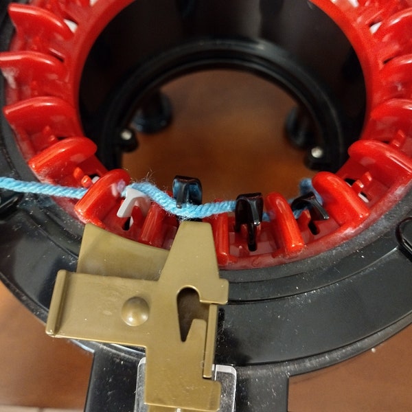 Beginner's Guide to Using a Circular Knitting Machine Downloadable Manual