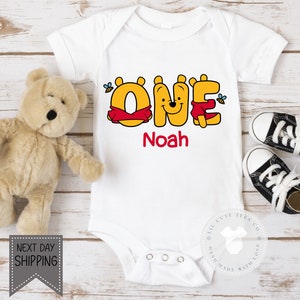 Body personalizado de Winnie the Pooh para el primer cumpleaños (envío al día siguiente)
