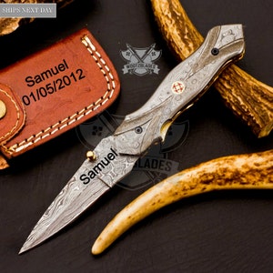 Personalized Custom Handmade Damascus Steel Pocket Knife Hunting knife Damascus Handle With Leather Sheath  Boyfriend Groomsman Knife