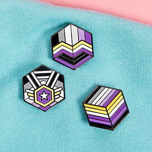 Non-Binair (Enby) + Aseksuele Pride Pins Vlag Love Medal - Trans Pins Demigirl Vlag Gay Badge Transgender Subtiele Pride Rainbow Pride Bondgenoot