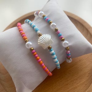 Summer seed beaded bracelet