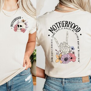 Rocker Mom T-Shirt: Skeleton Hand, Funny Mother&#39;s Day Tee
