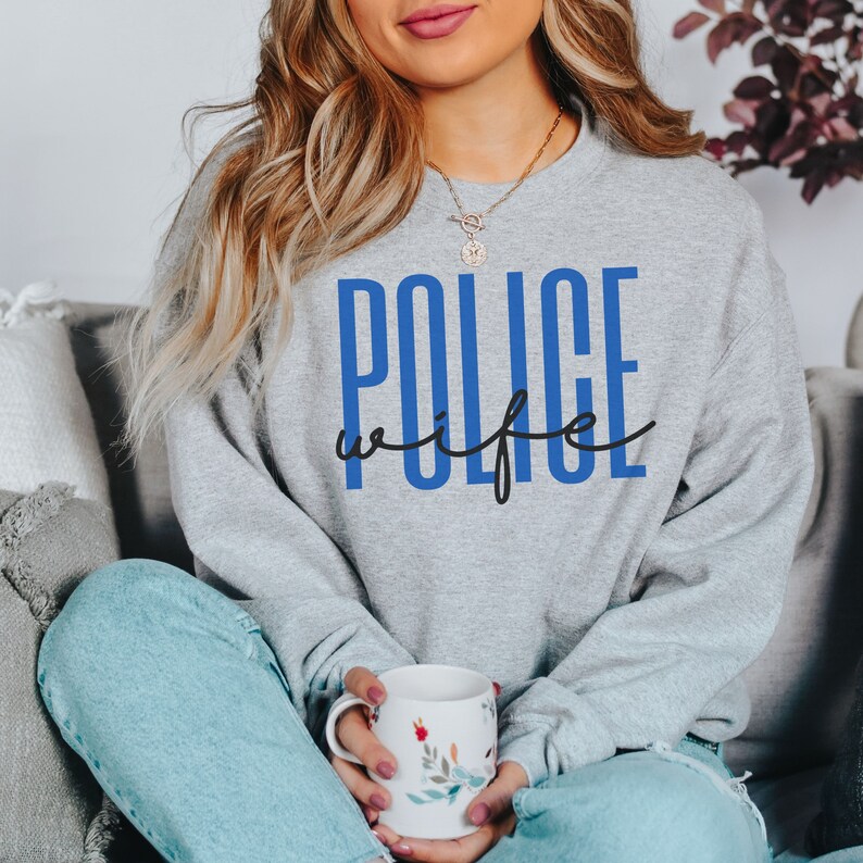 Proud Police Wife Shirt Pullover Hoodie