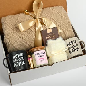 Realtor Closing Gift Basket New Home Gift Couple Gift Box With Blanket Housewarming Gift For Family Custom Logo Gift Corporate Client Gifts