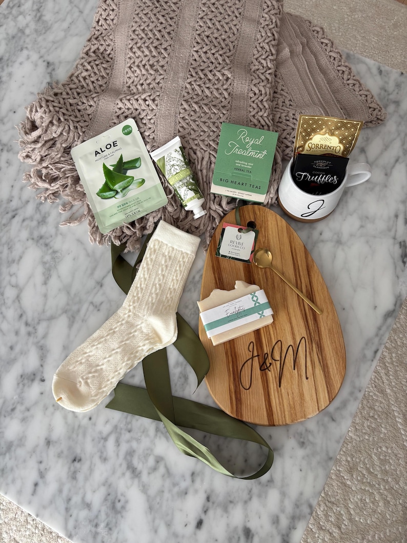 Sympathy Box with Blanket Comfort Bundle Personalized Bereavement Care Package Thinking Of You Gift Condolence Gift Box Tea Sympathy Basket Bild 3