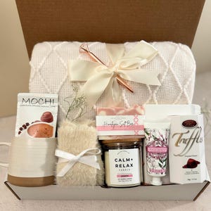 Care Package For Her Birthday Gift Hamper with Blanket Thinking of You Pamper Box Friend Comfort Kit Present Personalized Self Care Gift Box