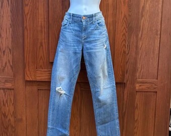 Distressed Anthropologie Brand Super Flattering Blue Denim Jeans Pilco & the Letterpress Brand Beautiful Faded Color Size 29