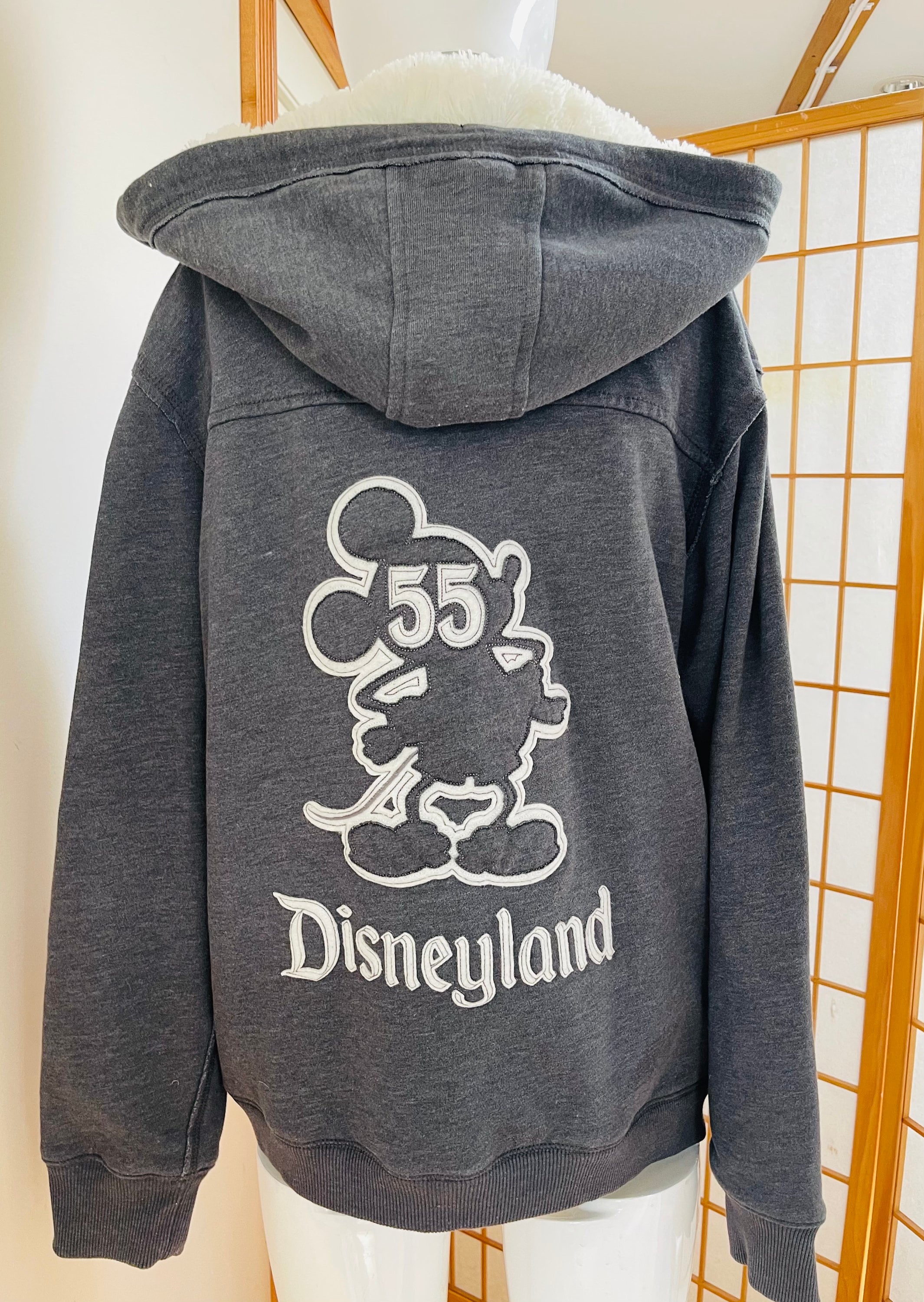 Disney ミッキーマウス フード付きジャケットXL Disney ミッキーマウス フード付きジャケットXXL - メルカリ