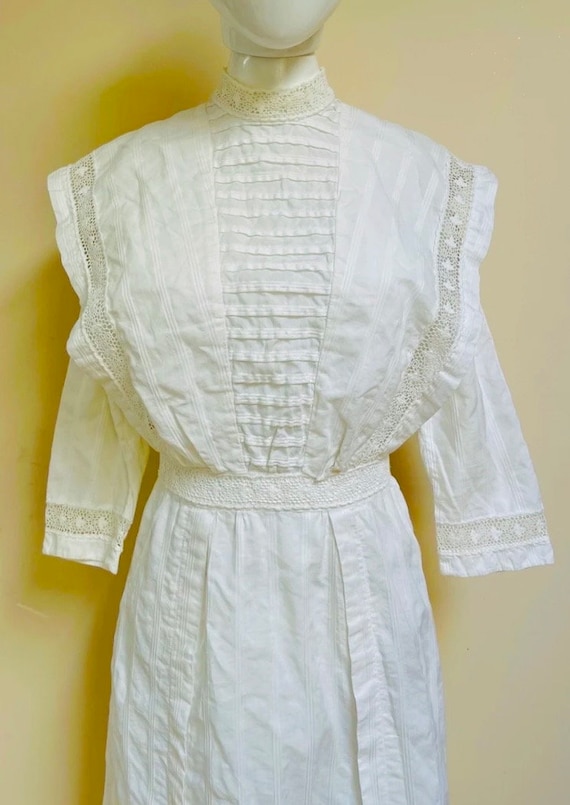 Edwardian Ladies Tea Dress / Lawn Dress White Cott