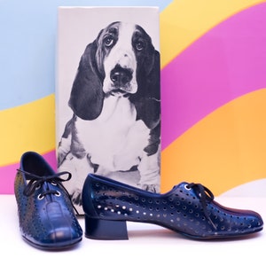 1960s Vintage Iconic Hush Puppies Navy Perforated Oxford Low Heel Shoes image 10
