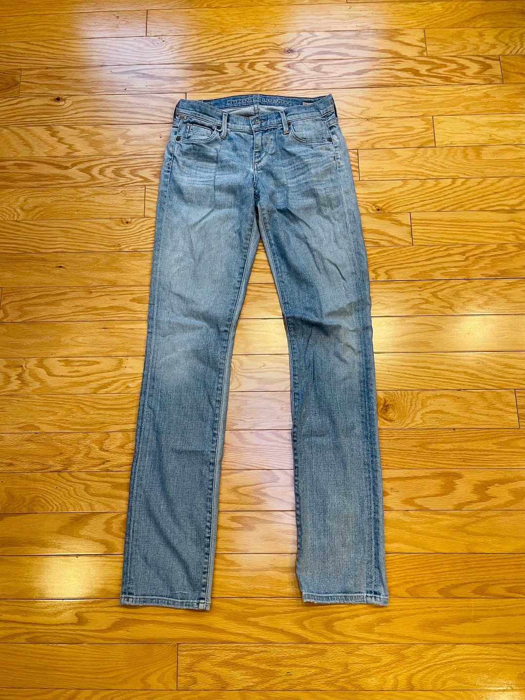 【DISCERNMENT】Light Sandwashing Spec Blue Denim Pants il_1080xN.5651753791_qrvg.jpg