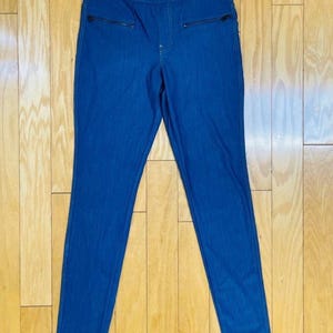 New Hue Jeggings Denim Leggings Medium Wash Blue Denim Low Waist Size S Never Worn / New With Tags / NWT