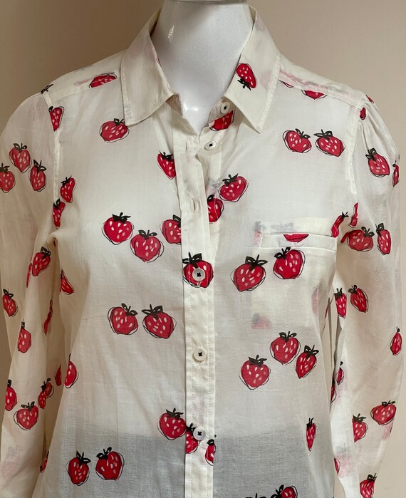 Strawberries & Cream New With Tag Collared Button 
