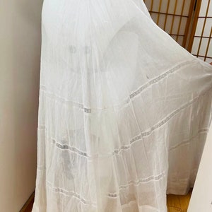 1800s / 1900s Authentic Beautiful White Cotton Ladies Long Dress Edwardian Victorian Regency Era Collectors Piece image 6