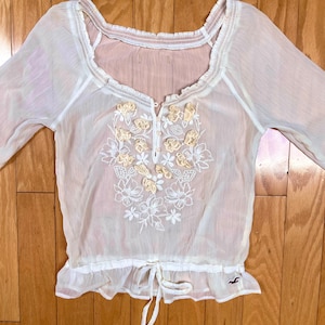 Gorgeous Y2K Antique White Peasant Edwardian Blouse White Embroidery Sheer Floral Appliqués Bodice Tie Cinch Waist Seagull Patch