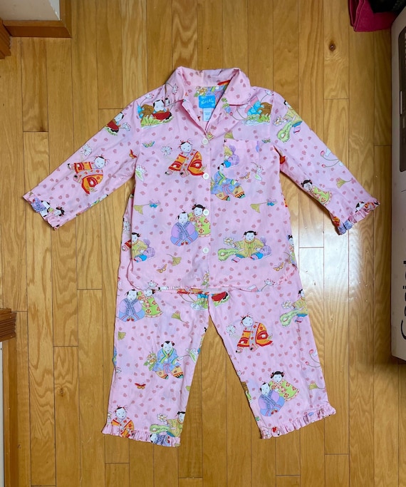 Asian loungewear store