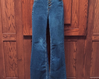 Free People Faded Blue Bootcut Jeans High Waist Excellent Condition We The Free Line Jeans Button Fly 29” x 31” 29”x31”