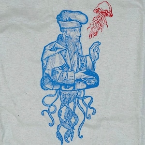 Unique Classical History Graphic Silkscreen Image T-Shirt