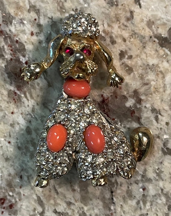 1950s Poodle Dog Gold Tone Brooch Pin Costume Jewe
