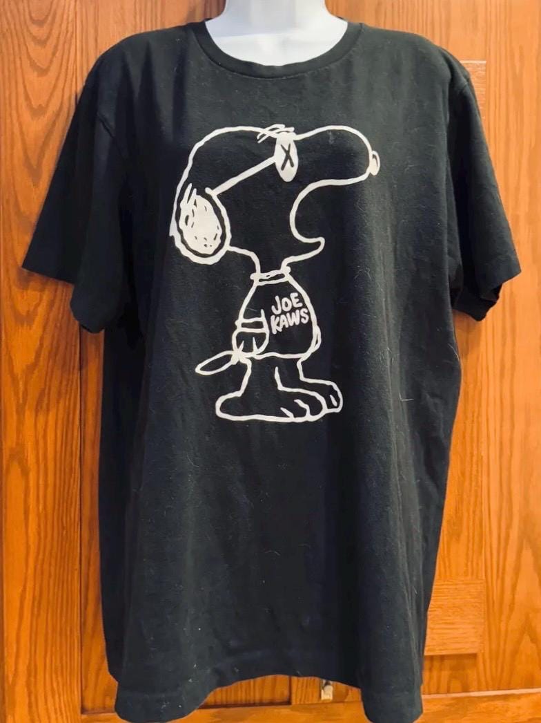 Rare Grail KAWS X Peanuts X Uniqlo Black Tshirt White Rare Grail KAWS X Peanuts X Uniqlo Black Tshirt White