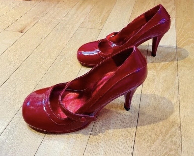Minnie mouse high shop heels for toddlers